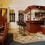 Schoeneberg 3*