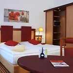 Schöneberg Hotel 3*