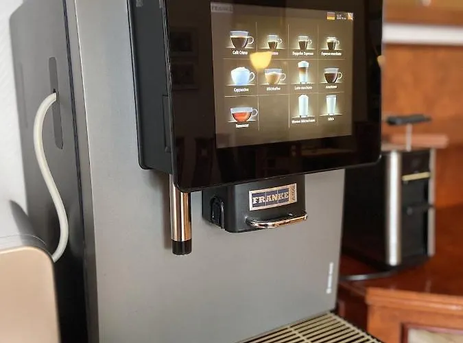 シェーネベルク ホテル 3*