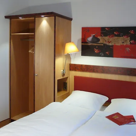 Schoeneberg Hotel 3*