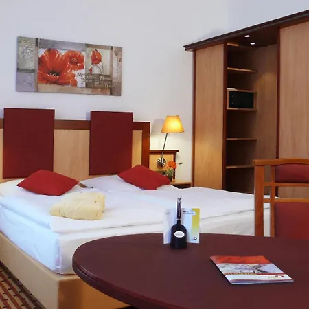 Schoeneberg Hotel 3*