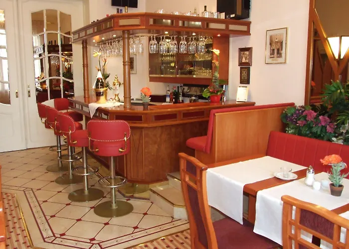 舍纳堡酒店 酒店