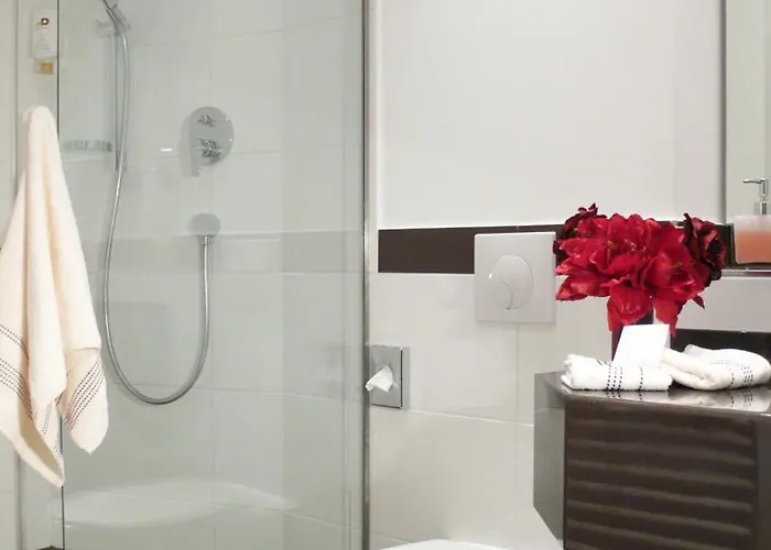 Schoeneberg Szálloda 3*